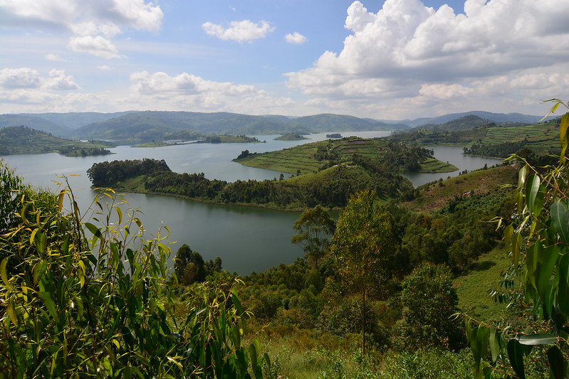 How to get to Lake Bunyonyi.